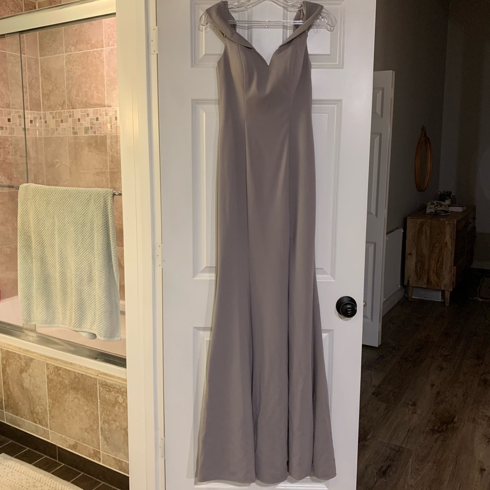 Kleinfeld Size 2 Gray off-the-shoulder maxi Dress for Prom/Bridesmaids